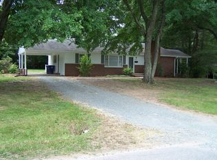 3818 Cavalier Dr, Winston Salem, NC 27104