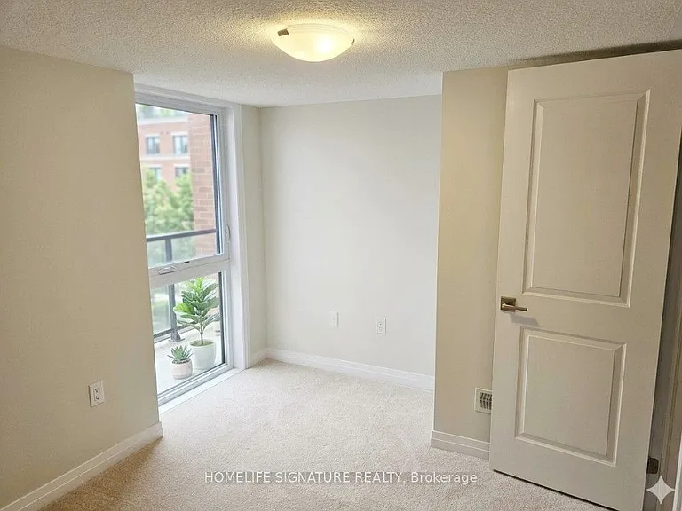 16 Urbane Blvd — Photo 22