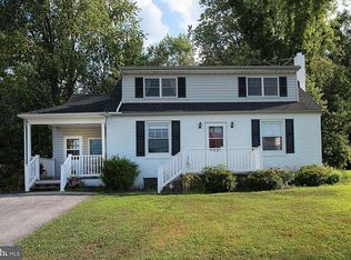 730 Pughtown Rd, Spring City, PA 19475