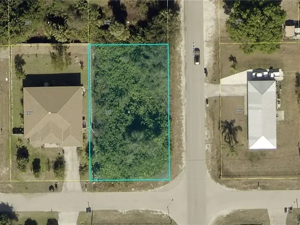 3000 12th St W, Lehigh Acres, FL 33971
