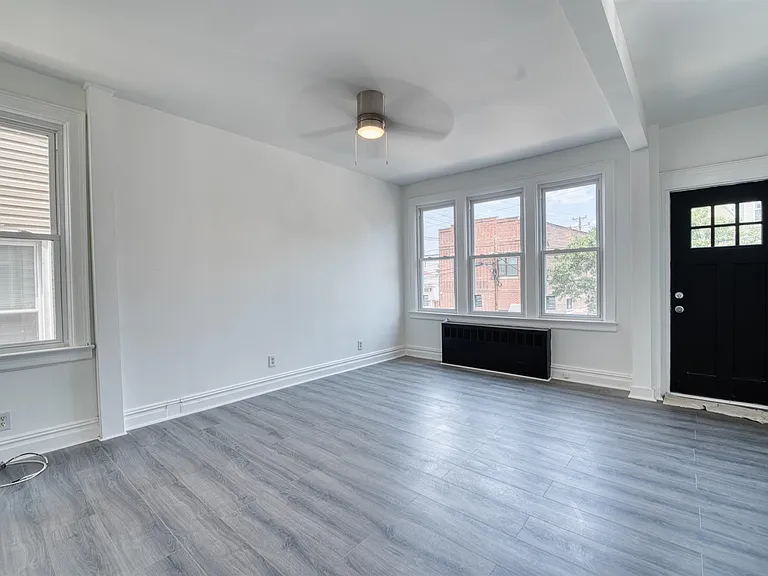175 Zabriskie St #1 — Photo 5