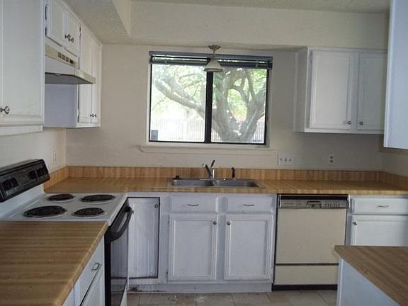 Large Kitchen