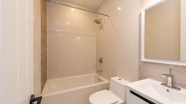 Rented by Dwelling NY Realty Inc | media 6