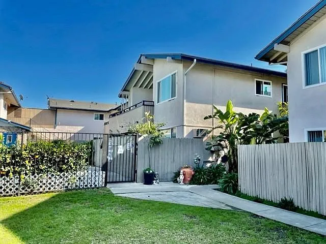 16531 Alliance Ave #A2 — Photo 31