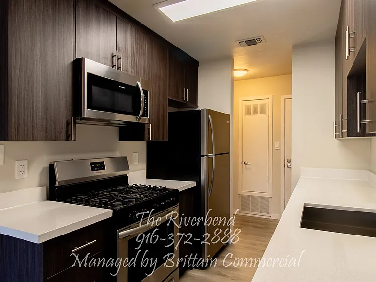 Riverbend Apartments — Photo 30