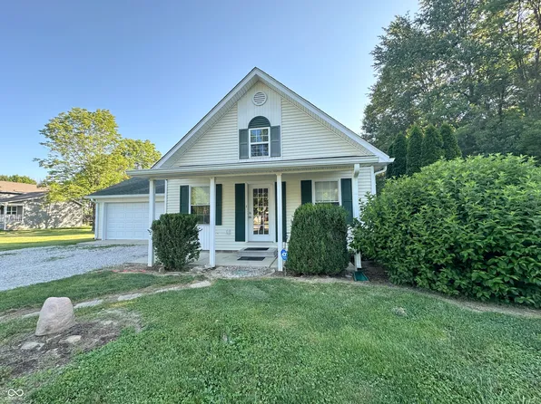 140 Lincoln Hls, Coatesville, IN 46121