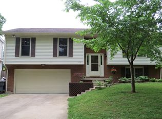1712 Farmview Dr, Lexington, KY