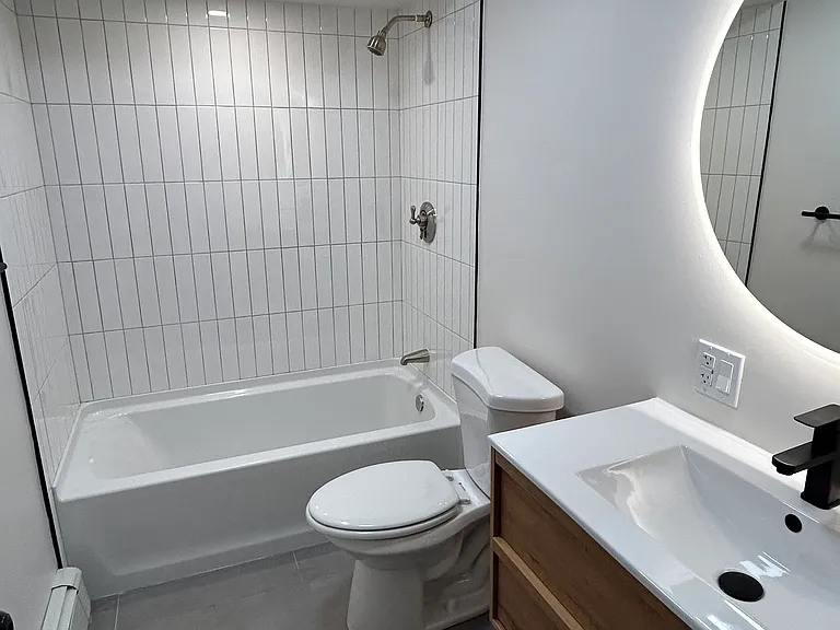 787 Admiral St #1 — Photo 11