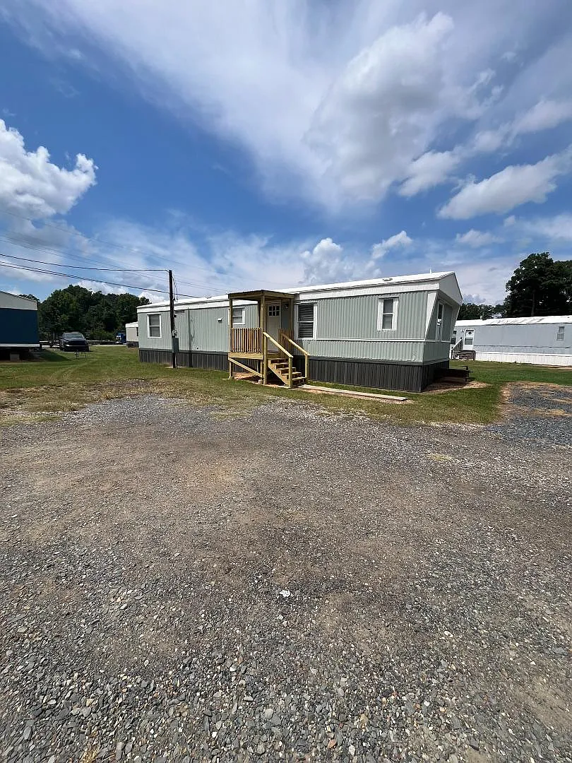 28 east st - Lot 14 — Photo 2