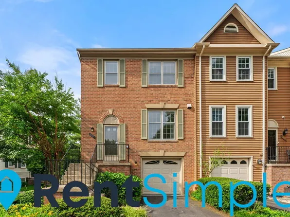 6820 Wild Rose Ct, Springfield, VA 22152