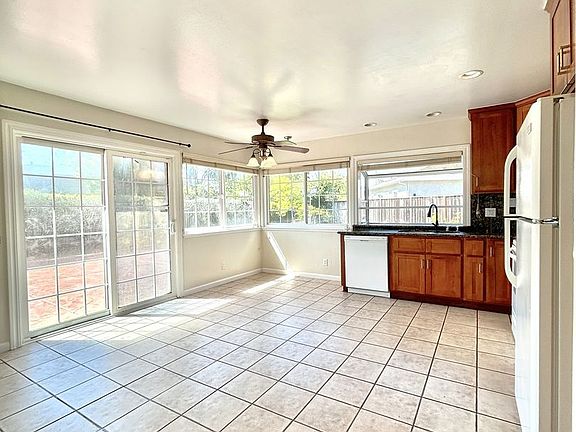 4th image of 4856 Carrie Ct