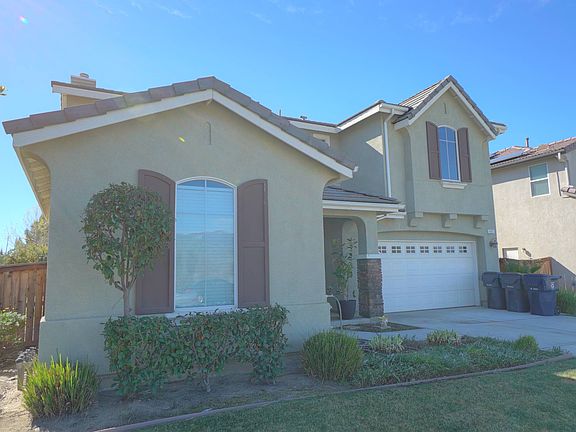 3rd image of 425 Riverview Dr
