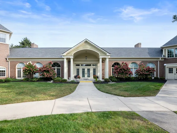 7601 Newport Bay Dr Unit 114, Indianapolis, IN 46240