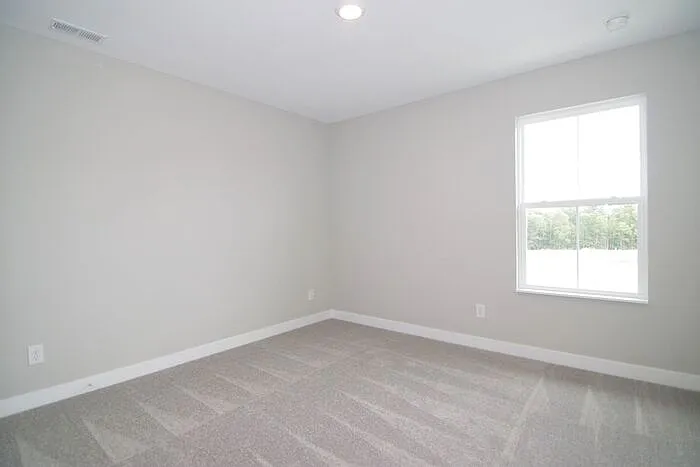 933 Yorkshire Ln — Photo 17