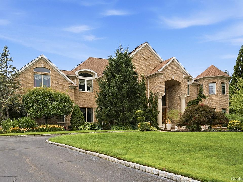 15 Peppermill Lane, Dix Hills, NY 11746 | MLS #1049045 | Zillow