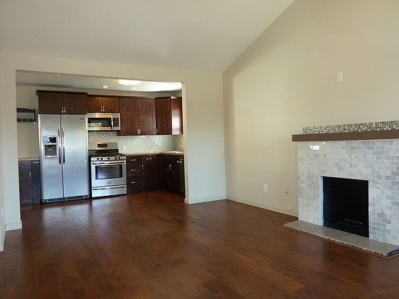 3rd image of 4457 Bancroft St