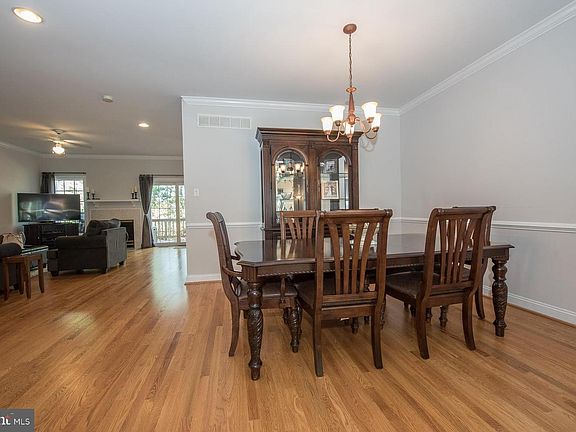 3rd image of 126 Daylesford Blvd