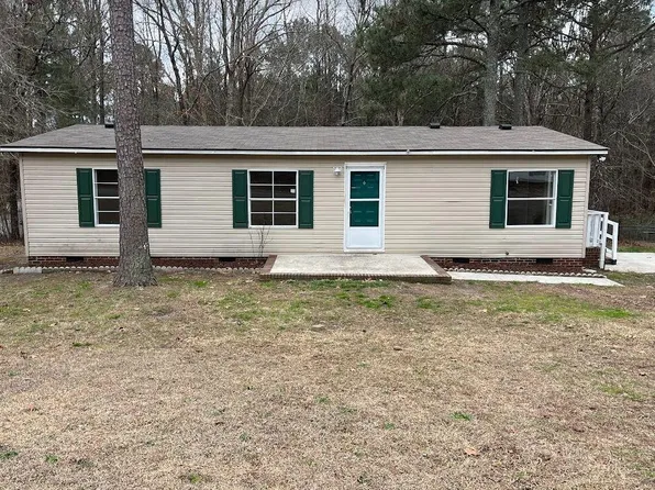 476 Nicole Dr, Sanford, NC 27332