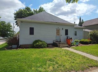 728 N Market St, Winamac, IN 46996