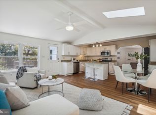 2805 Marshall St, Falls Church, VA 22042