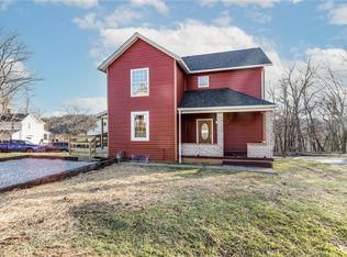325 Laughlin St, Dawson, PA 15428