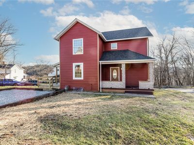 325 Laughlin St, Dawson, PA, 15428