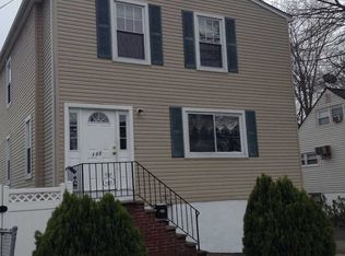 132 Phelps Ave, Bergenfield, NJ 07621