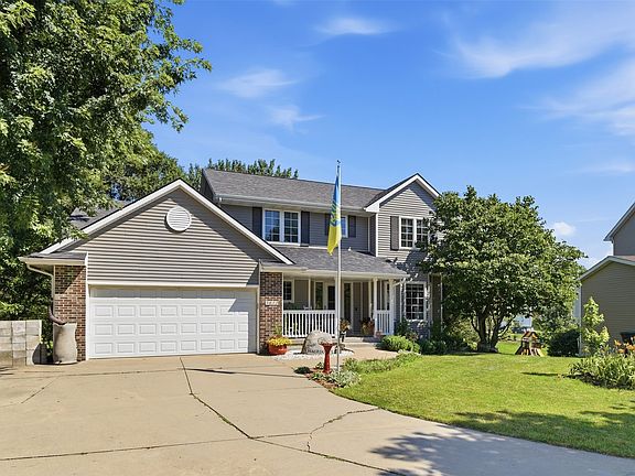 2nd image of 3012 E Highview Dr