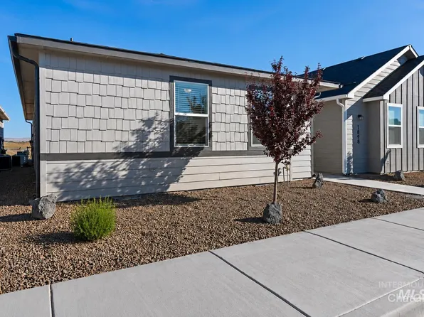 1919 NW Enterprise St, Mountain Home, ID 83647