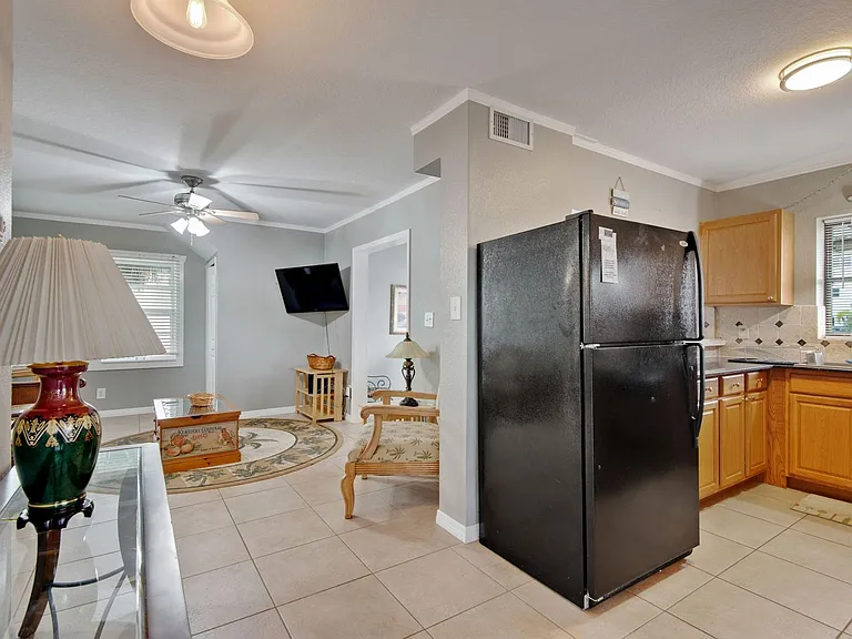 18007 Gulf Blvd #A — Photo 5