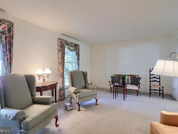 4th image of 331 Koser Rd