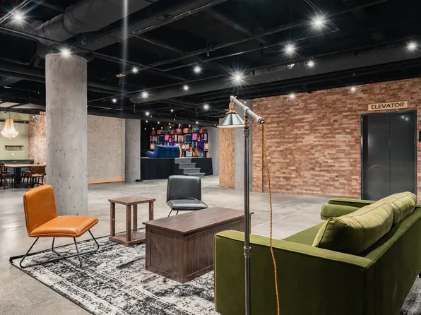 255 18th Street image 43 of 47