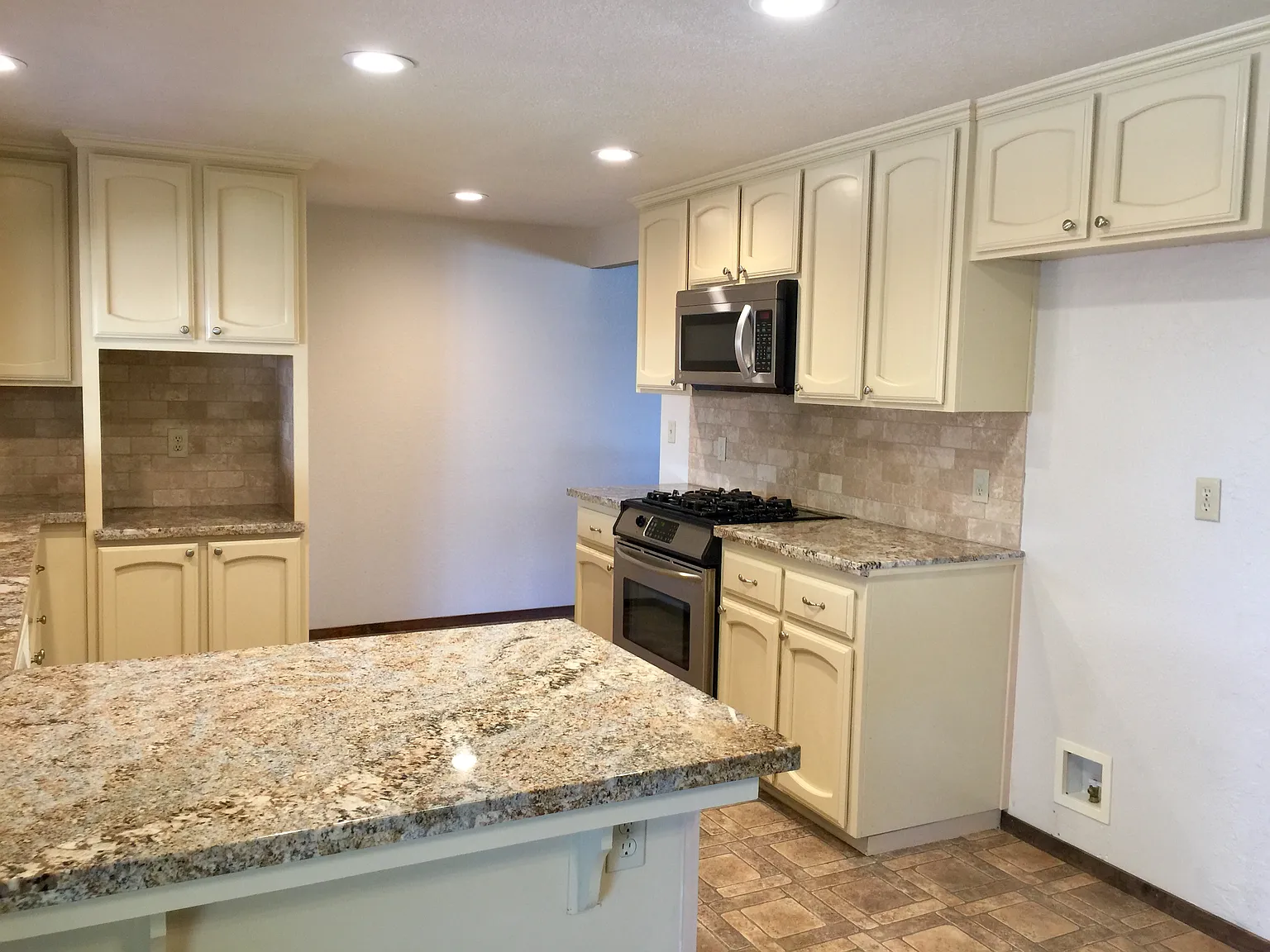 2317 Calcagno St photo 1