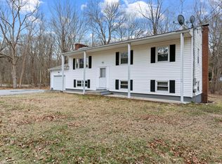 2 Mary Butler Dr, Waterford, CT 06385