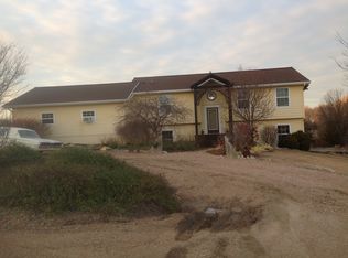 15301 Robinson Creek Ln, Norton, KS 67654