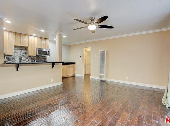3rd image of 1319 11th St APT 5