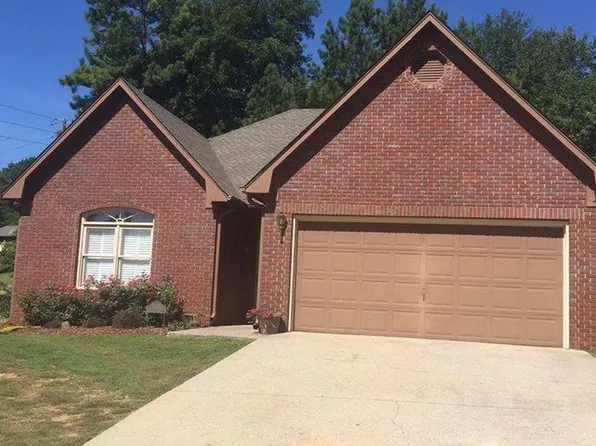 2085 Russet Woods Trl, Birmingham, AL 35244