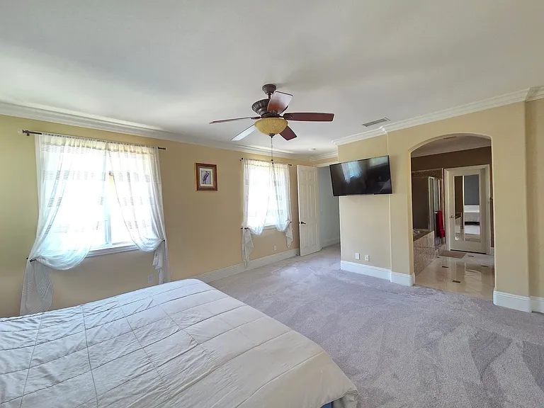 2819 Savannah Ct — Photo 18