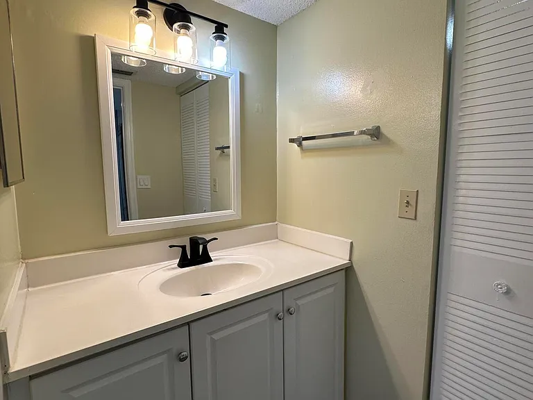 321 Olivewood Pl #121 — Photo 6