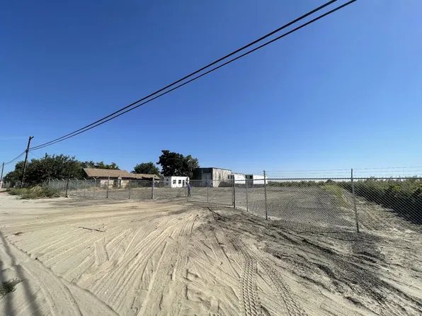 10392 S Chestnut Ave, Fresno, CA 93725