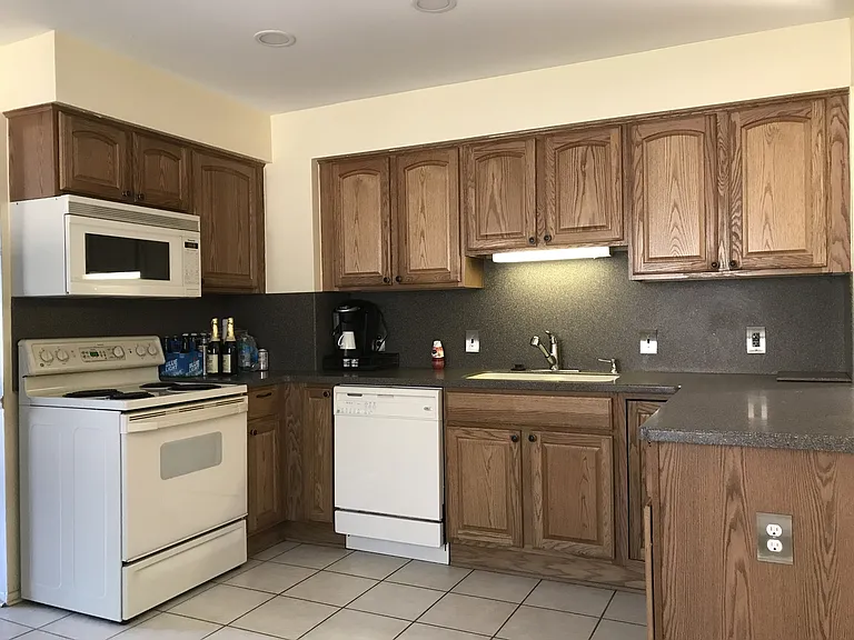 8485 Forrest Dr — Photo 4