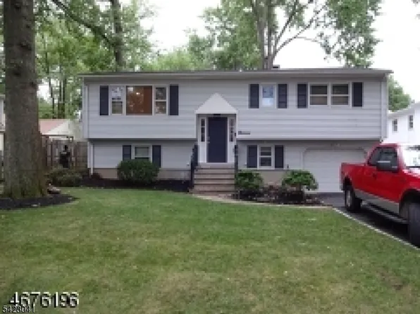 11 Laurelton Rd, Parsippany, NJ 07054