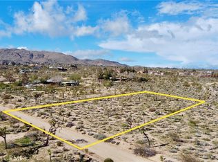11 Saddleback Rd, Joshua Tree, CA 92252