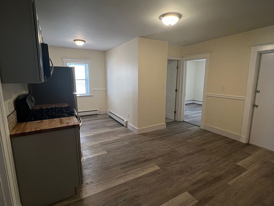 1st image of 14 Park St #1