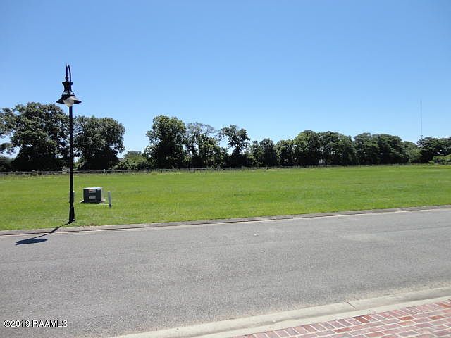 1st image of 232 Saddleback Cir