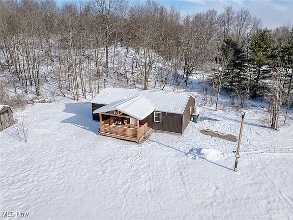 4th image of 5625 Hilltop Dr NW