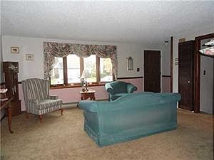 2nd image of 4003 Tudor Pl