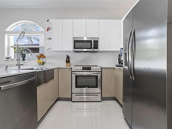2nd image of 530 NW 158th Ave #530