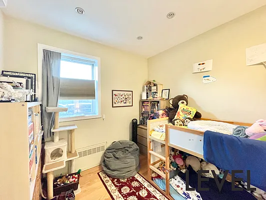 Rented by Level Group | media 6