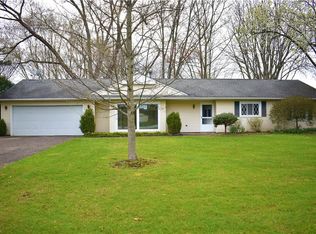 684 Schocalog Rd, Akron, OH 44320